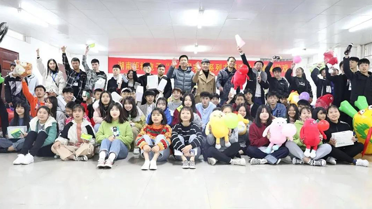 漲！漲！漲！炬神電子漲工資啦……