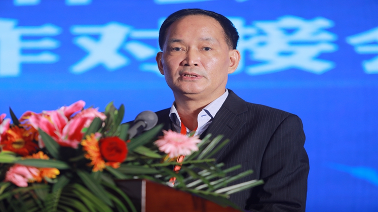 【開放郴州·相約湘臺會】市委副書記、代市長吳巨培為炬神電子點贊，公司董事長楊譓鵬大會發言